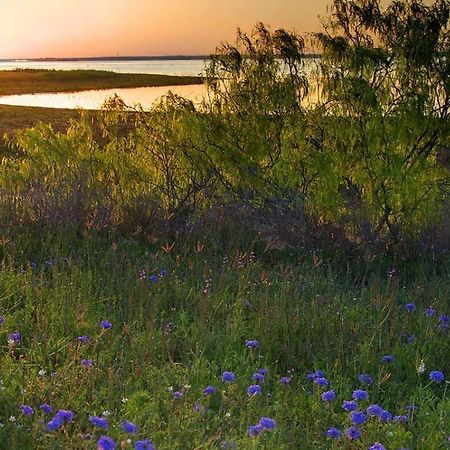 Bass Inn - Choke Canyon National Park Simmons Экстерьер фото
