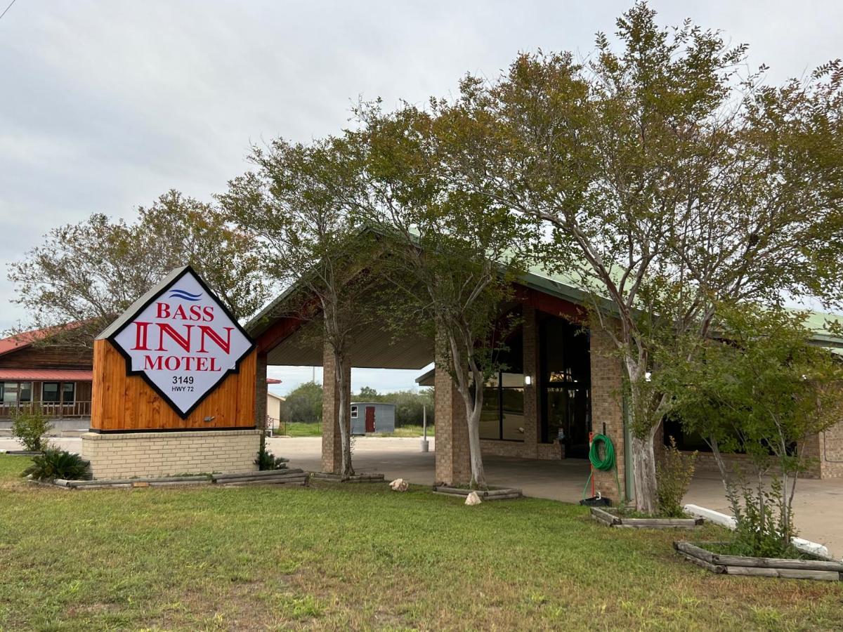 Bass Inn - Choke Canyon National Park Simmons Экстерьер фото